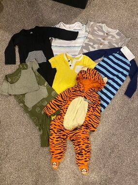 Baby boy romper jumper lot of 7 outfits size 6-9 months carters cat